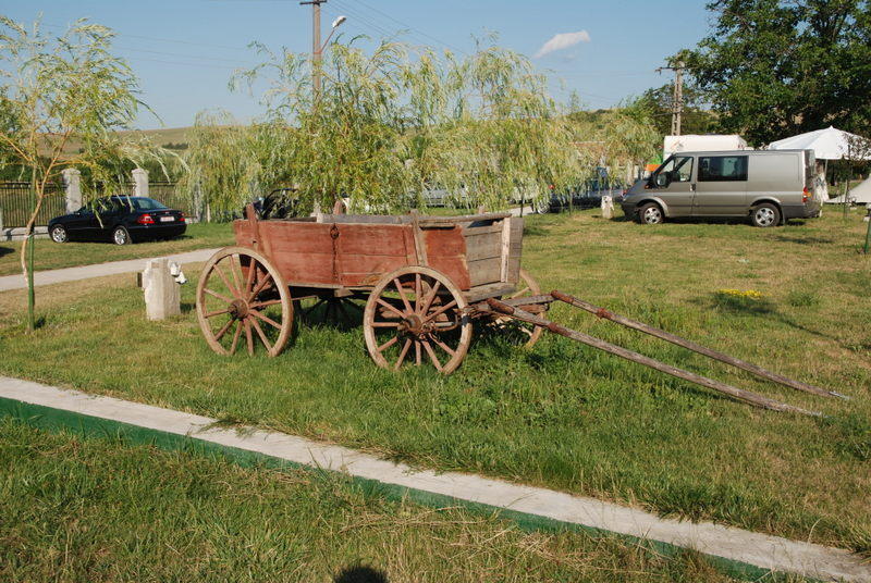 Pensiunea Poarta Oilor Gîrbova Esterno foto